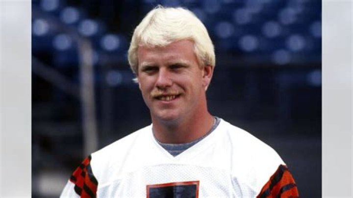 Boomer Esiason's pet Billie