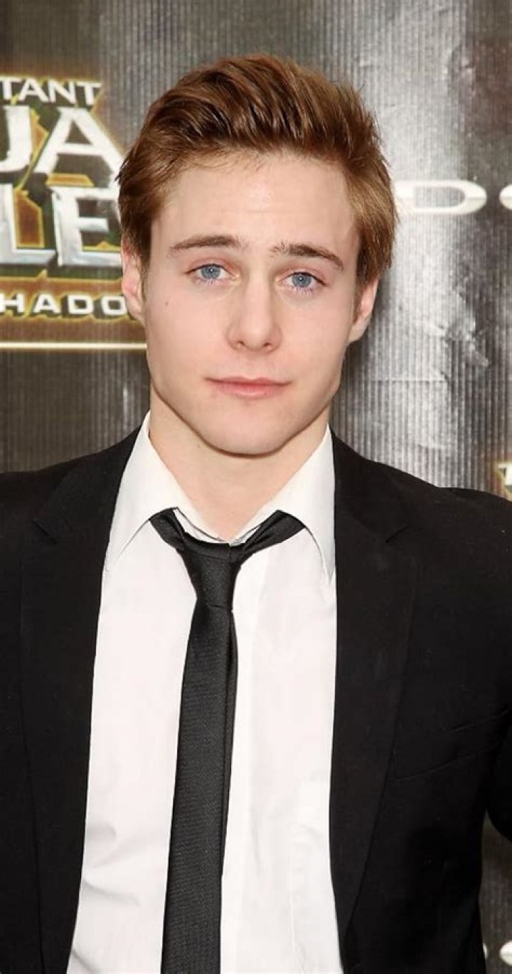 Callan Potter (Actor) Callan Potter