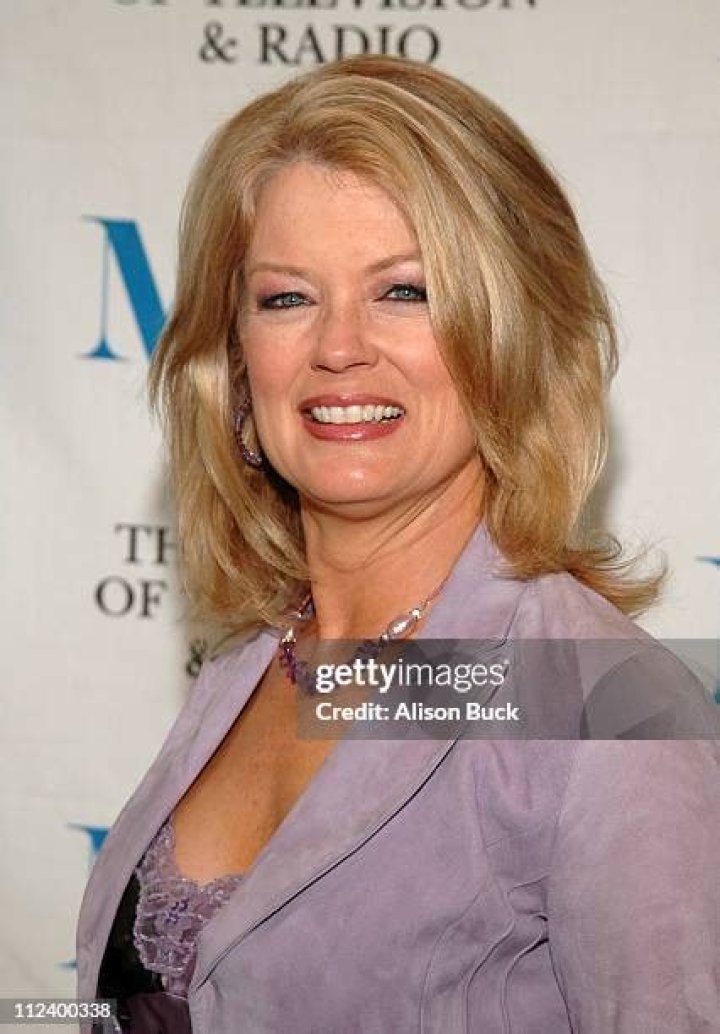 Mary Hart 