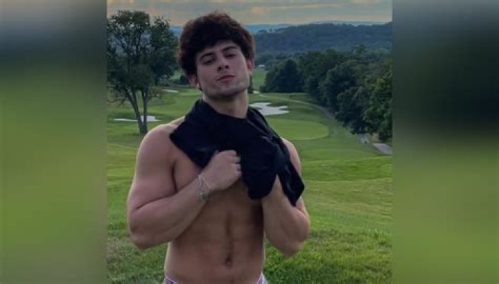 Ryan Clements 