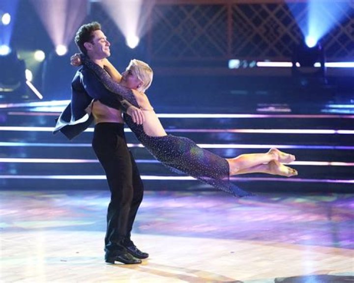 Sasha Farber performing with Selma Blair on DWTS