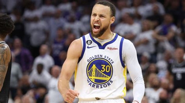 Steph Curry's pet Rookie