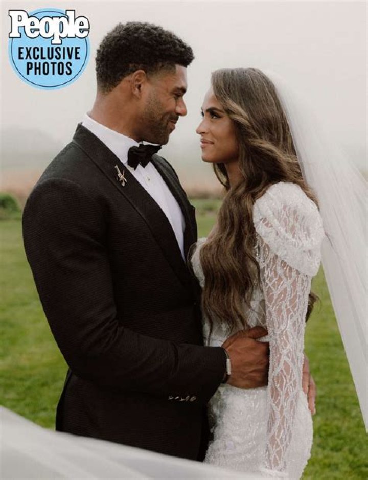 Sydney McLaughlin and Andre Levrone Jr
